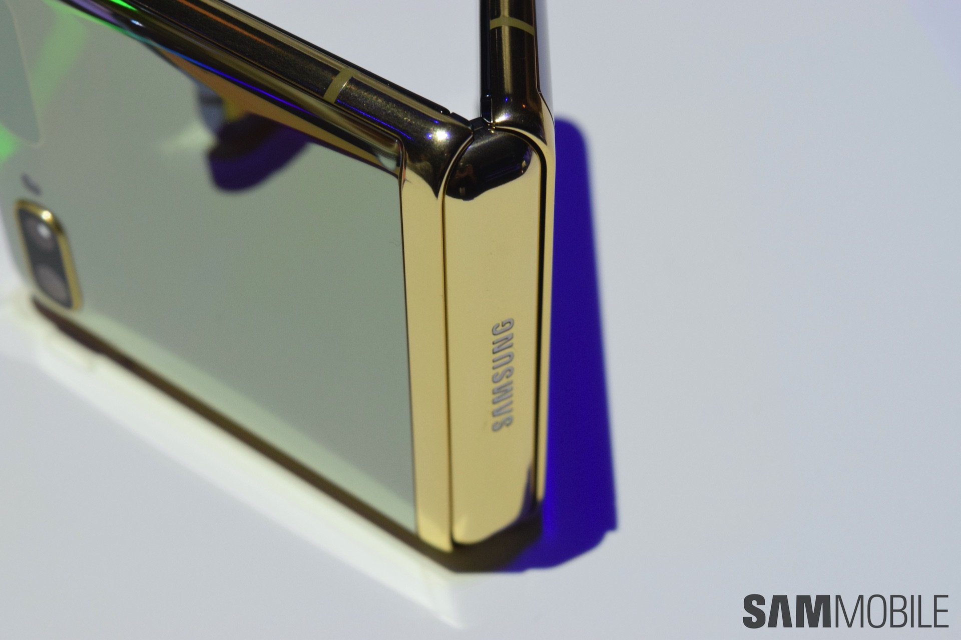 Galaxy Z Balik ulasan langsung: Samsung telah kalah dengan sendirinya 2