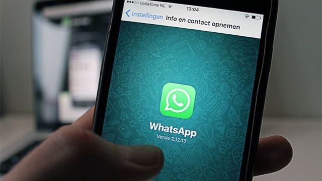 Bagaimana cara menggunakan akun WhatsApp yang sama di dua perangkat yang berbeda?