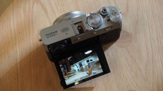 Revisión de Fujifilm X100V