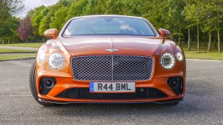 Bentley Continental GT: sang trọng, tiện nghi, điều kiện, yên tĩnh 1