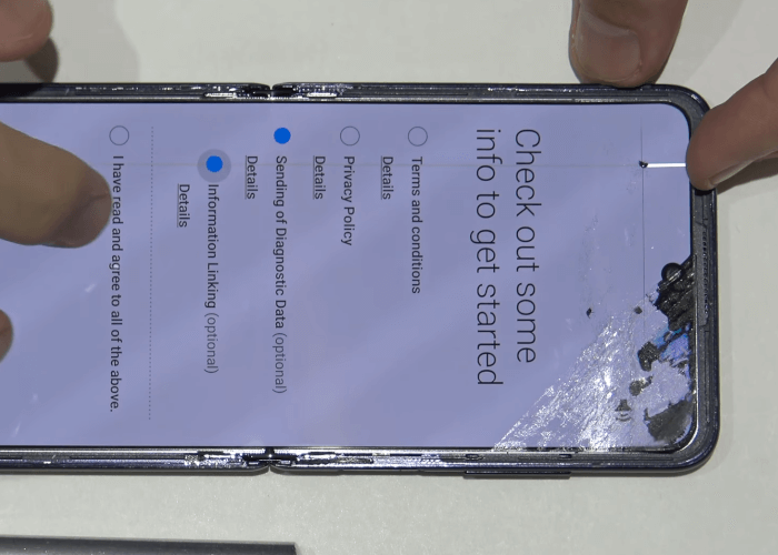 ¿Cuánto cuesta reparar la pantalla del Samsung Galaxy Z Flip?