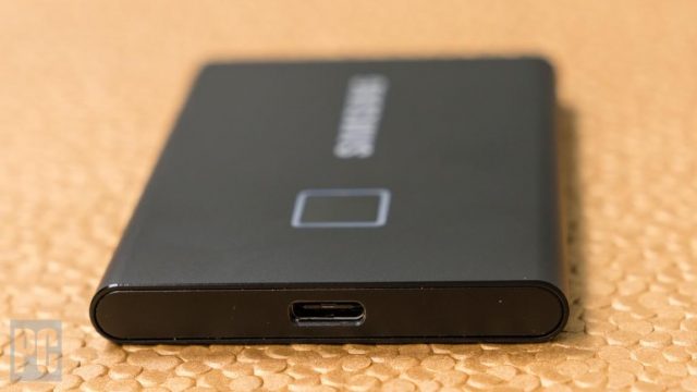 نظرة سريعة: مراجعة Samsung Portable SSD T7 Touch 3 "width =" 640 "height =" 360