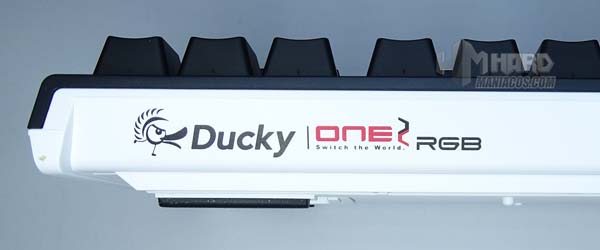 Tinjau Ducky ONE 2 RGB TKL keyboard 13