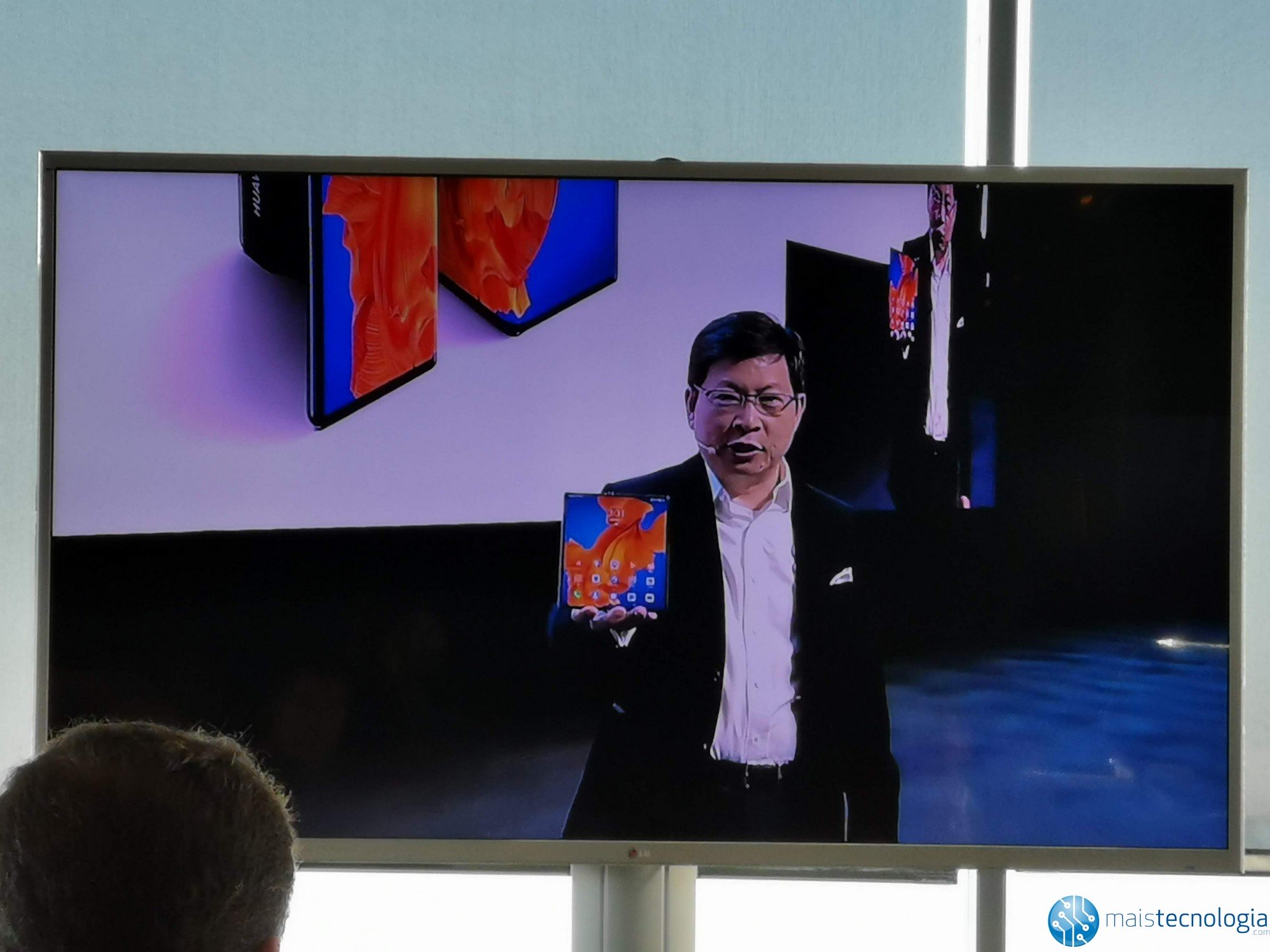 Huawei ги претставува новите Mate Xs, најновиот пати 2