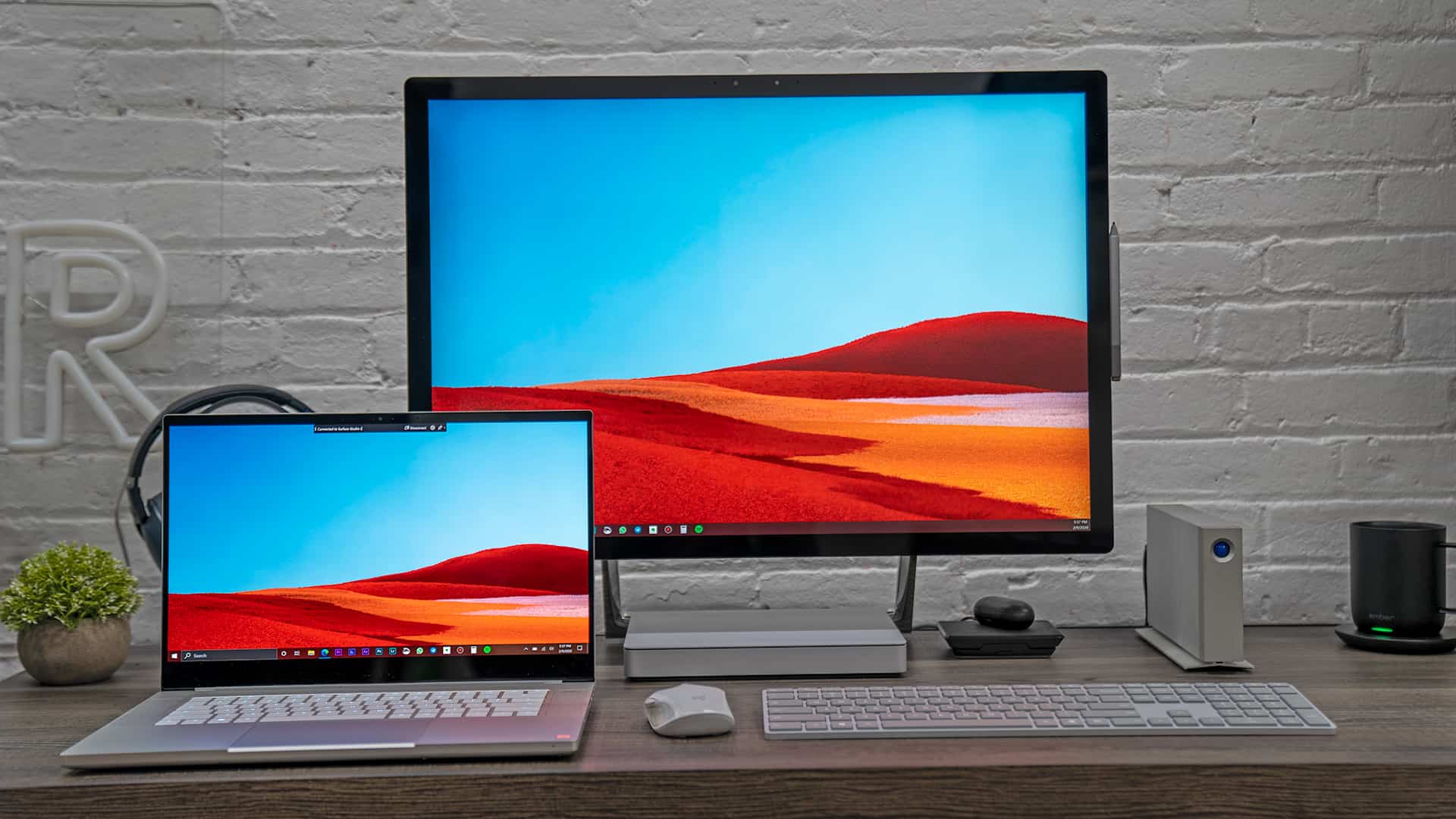Cara Menggunakan Surface Studio Anda sebagai Monitor