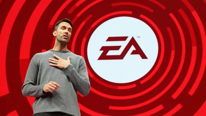 Eksekutif EA Memberikan Bonus Finansial kepada Karyawan - gambar # 2