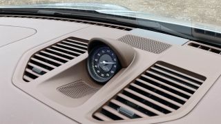 Burmester High-End Surround Sound System (2020 Porsche 911) ulasan 1