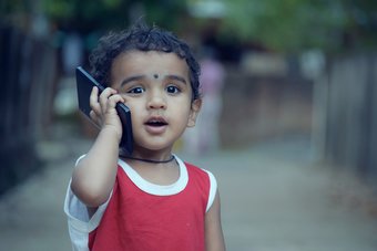 Hạn chế các cuộc gọi văn bản của trẻ em khi Iphone Hình ảnh nổi bật