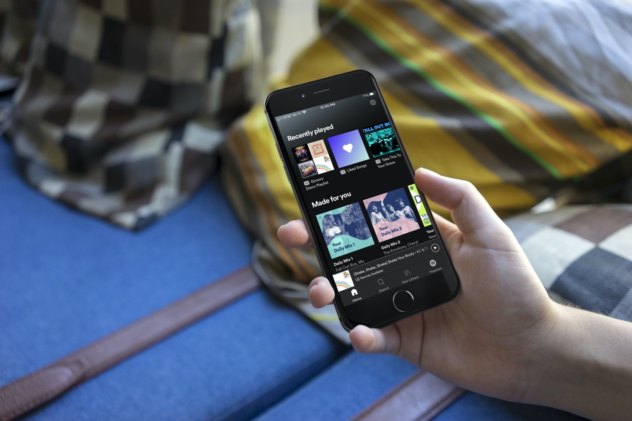 Dengarkan Spotify Home tab iPhone