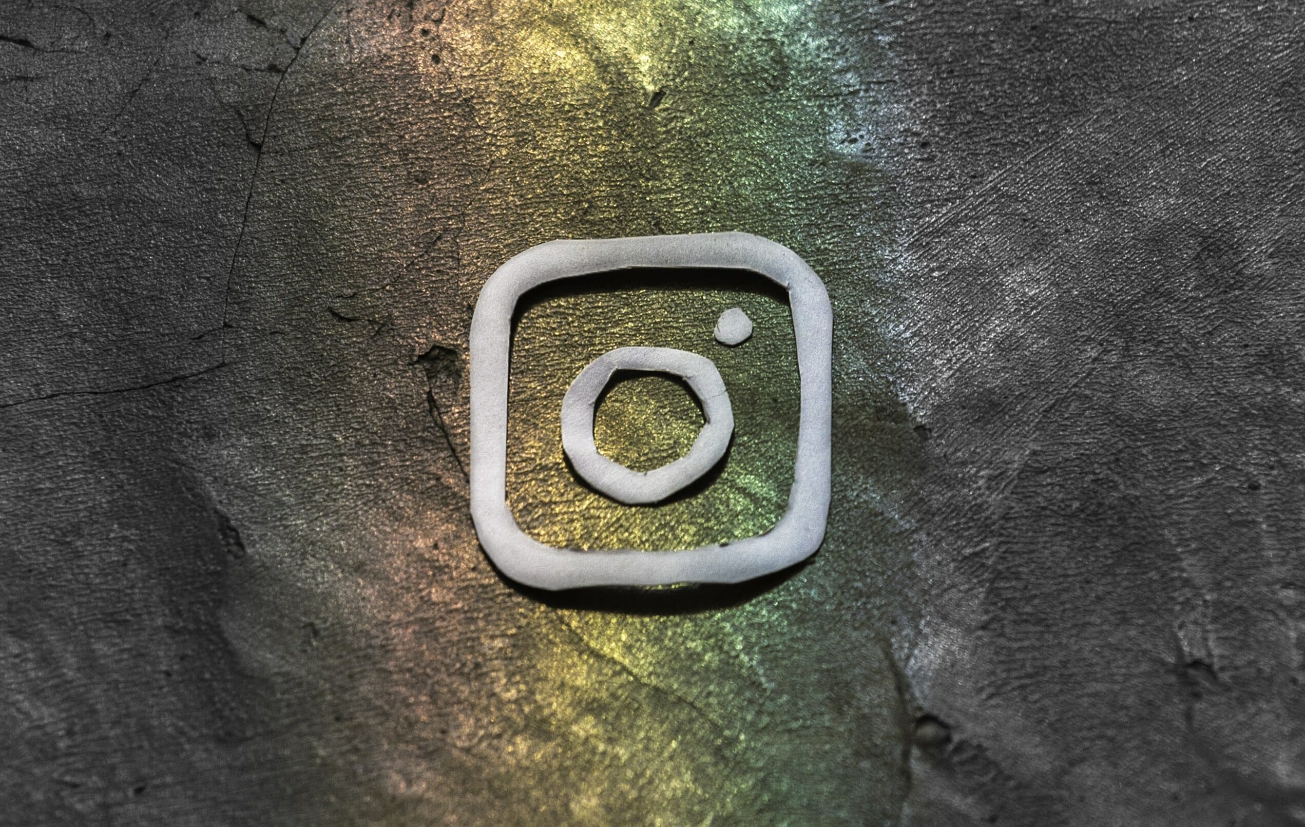 Instagram mulai aktifkan pesan langsung di versi web Anda