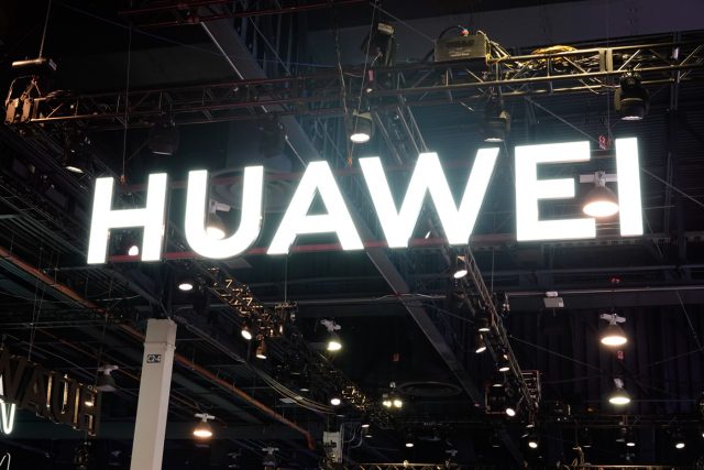 Huawei official says company isn’t eager to reinstate Google services if trade ban lifts