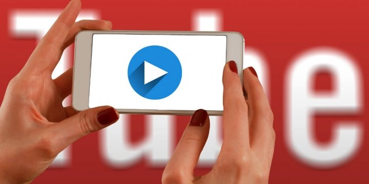 youtube-movil-2-1300x650