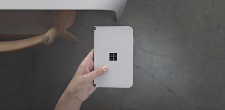 Microsoft Surface Duo mungkin tiba lebih cepat dari jadwal, tetapi dengan perangkat keras yang canggih