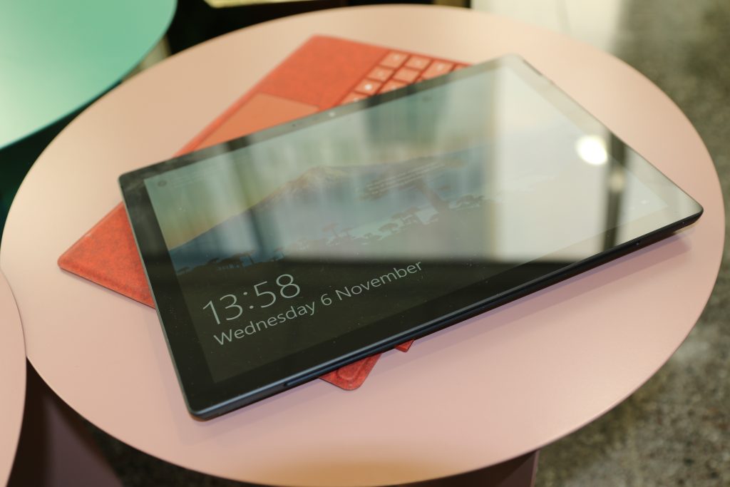 tablet permukaan pro 7