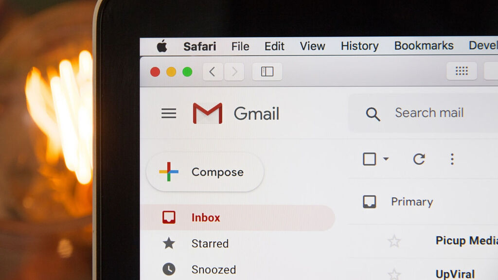 Gmail di komputer.